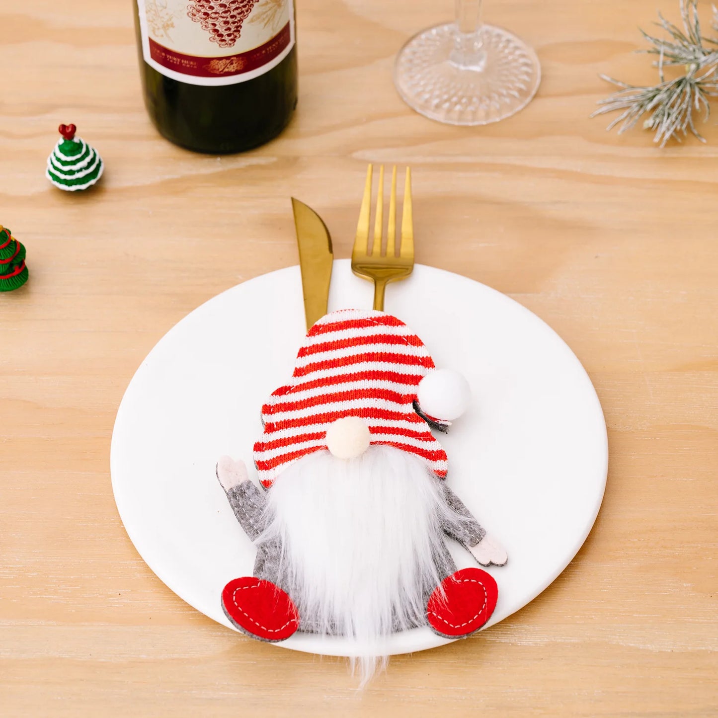 Christmas Table Decorations Christmas Knife and Fork Covers Cutlery Holder for Xmas Party Dinner Novelty Decorations