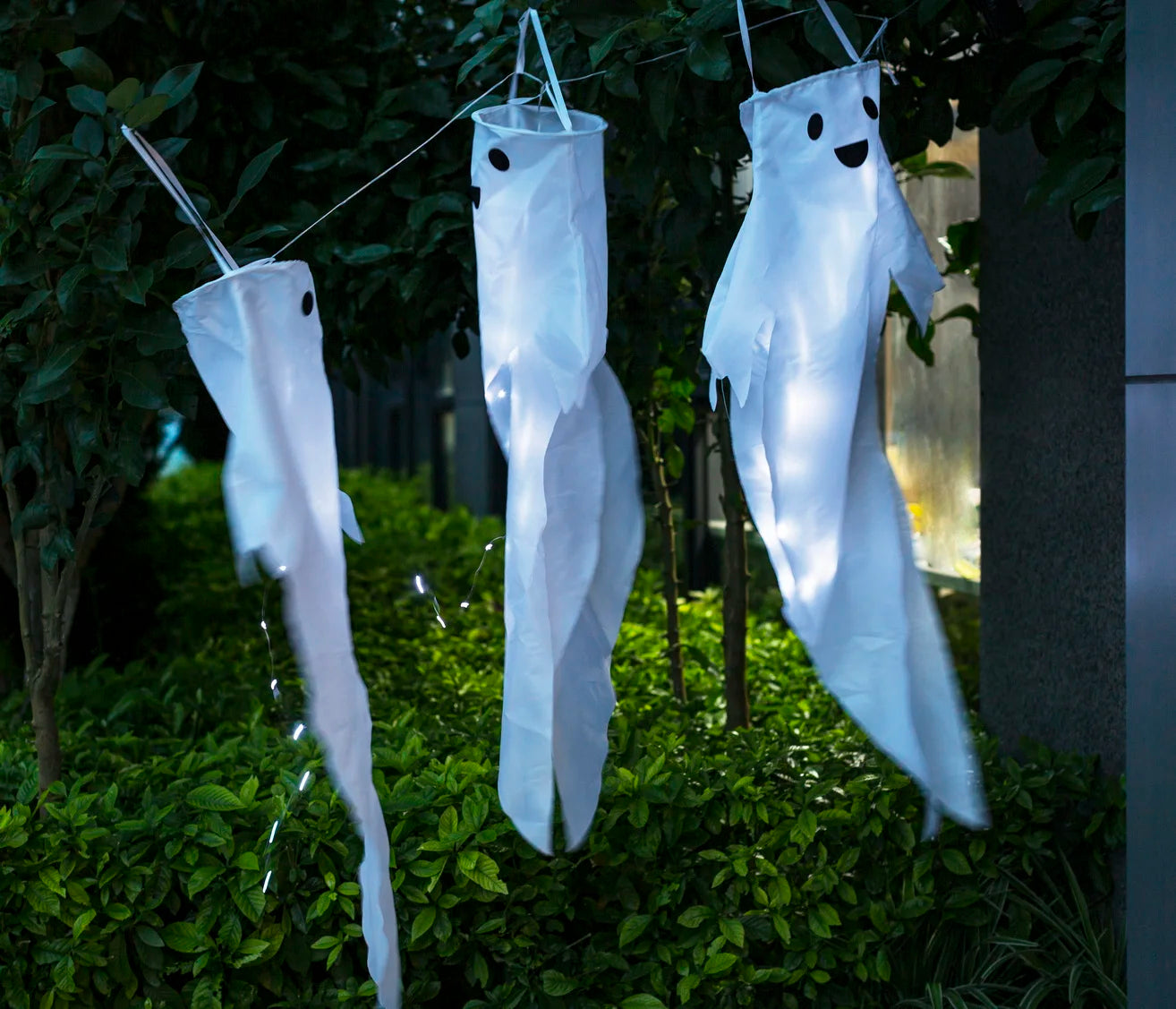 Set 3 Floating Ghosts Are Cute Home Decor Hanging Light Halloween Decoration