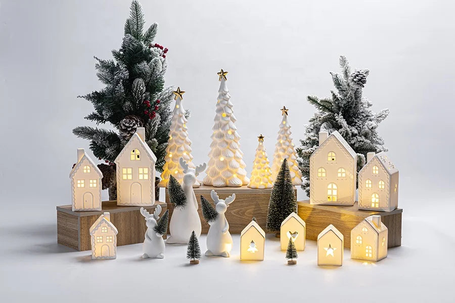 Boutique Decorative Ceramic Christmas Artwork LED Christmas Tree Decorated Desktop Tree