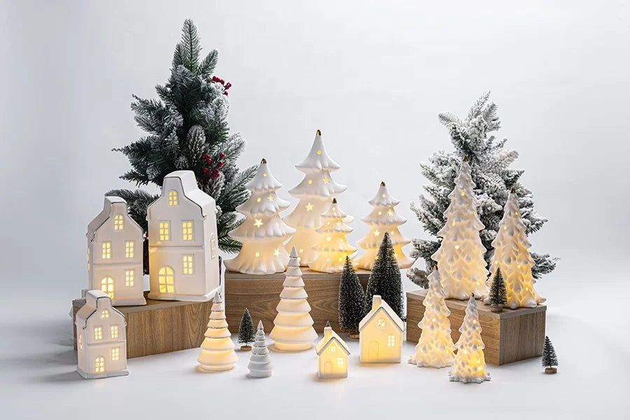 Boutique Decorative Ceramic Christmas Artwork LED Christmas Tree Decorated Desktop Tree