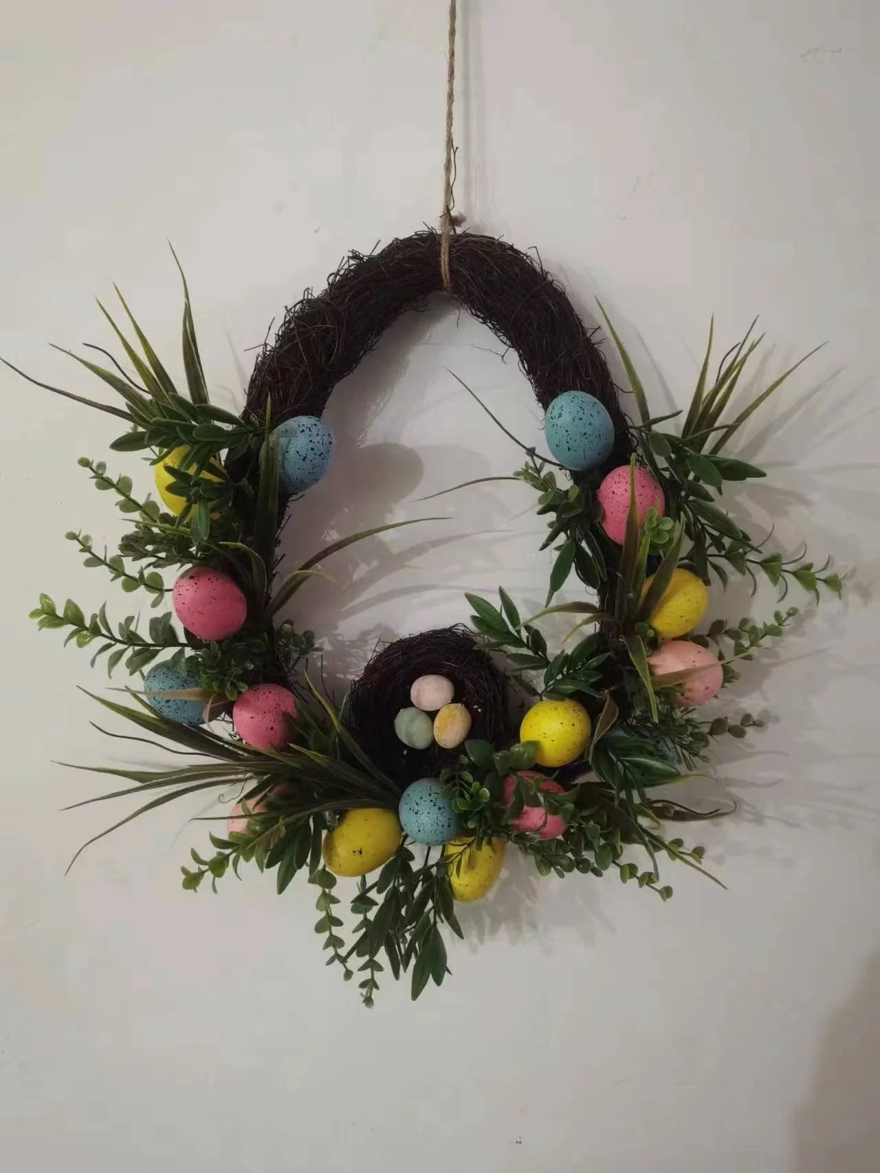 New Arrivals Spring Easter Wreath With Colorful Eggs Artificial Garland for Front Door Wall Holiday Decoration Wreaths